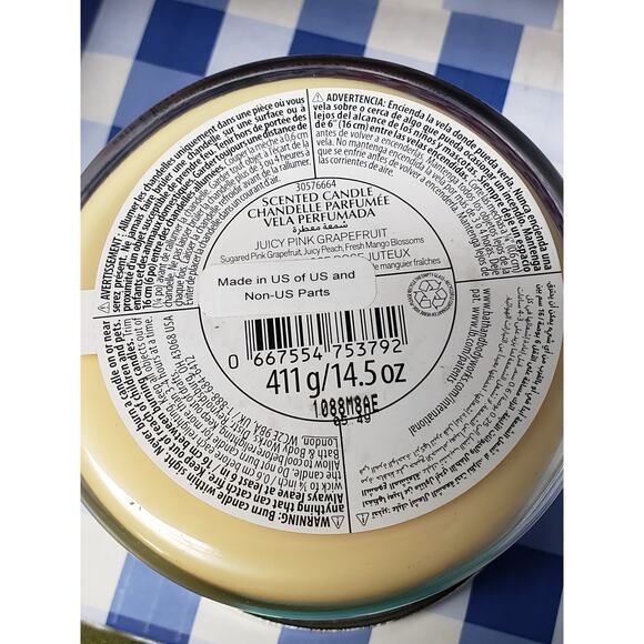 BBW Juicy Pink Grapefruit Large 3 Wick Candle Home Fragrance Decor - Picture 2 of 2